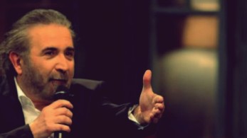 Πότε μαζεύει το «Τσαντίρι» του ο Λαζόπουλος