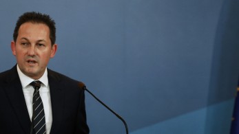 Αποστομωτική απάντηση Πέτσα στον Χαρίτση για τη Σαμοθράκη