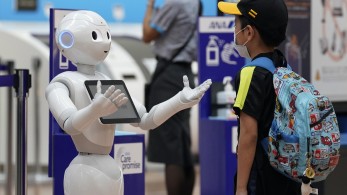 Γαλλία: Ρομπότ θα εντοπίζει αν κάποιος φοράει τη μάσκα του