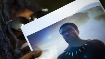 Άγαλμα προς τιμήν του «Black Panther»
