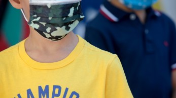 Τι λέει η ΓΓ Δημόσιας Υγείας για το ζήτημα που προέκυψε με τις μάσκες στο σχολείο
