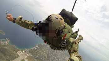 Άλματα ελεύθερης πτώσης στη “μνήμη” του λοχία που τραυματίστηκε θανάσιμα στη Νέα Πέραμο