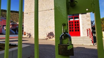 Κλειστά μέχρι και την Παρασκευή τα σχολεία στη Λέσβο
