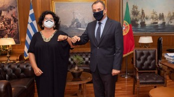 Με την πρέσβειρα της Πορτογαλίας ο Παναγιωτόπουλος