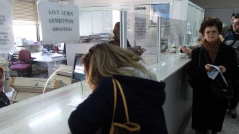 Νέα μέτρα του ΥΠΕΣ για τη λειτουργία στο Δημόσιο -Τι προβλέπεται για την Αττική