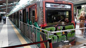 Ξύλο στον Ηλεκτρικό: Άνδρας έφτυσε συνεπιβάτη του όταν του ζήτησε να φορέσει μάσκα