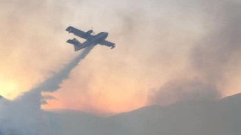 Σε ύφεση η πυρκαγιά στην Κεφαλονιά – Επέστρεψαν στα σπίτια τους οι κάτοικοι στο Καπανδρίτι