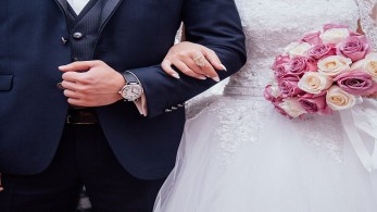 Πρόστιμα €30.000 σε δύο άνδρες που διοργάνωναν γάμους με συγχρωτισμό παρά τα μέτρα για τον κορωνοϊό
