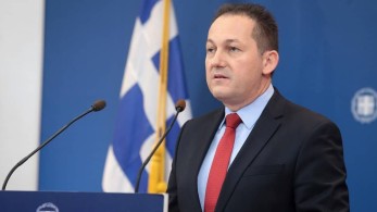 Πέτσας: «Ο κ. Τσίπρας άλλαξε στον ΣΥΡΙΖΑ logo, αλλά δεν άλλαξε ο ίδιος λόγο»