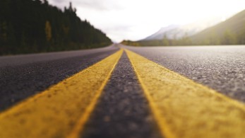 Η άσφαλτος επιβαρύνει σημαντικά την ατμόσφαιρα