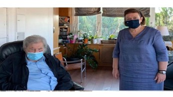 Συνάντηση της υπ. Πολιτισμού Λίνας Μενδώνη με τον Μίκη Θεοδωράκη