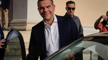 Ο αδιάβαστος Τσίπρας: από την ηλεκτρική διασύνδεση στα εξοπλιστικά και τις τιμές