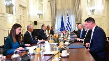 Στο ΥΠΕΞ αντιπροσωπεία του αμερικανικού Κογκρέσου, με επικεφαλής τον Ρικ Σκοτ (εικόνες)