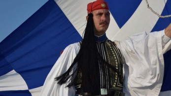 Ο καλός στρατιώτης Ανδρέας- Η μοναδική ιστορία του νεαρού ομογενή τσολιά (vid)