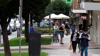 Κορωνοϊός: Ρευστή η κατάσταση-Ενδεχόμενο για “μάσκα παντού” στην Αττική