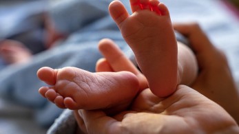 Γέννηση 5ου παιδιού στην Ελλάδα με τη μέθοδο της Μεταφοράς Μητρικής Ατράκτου