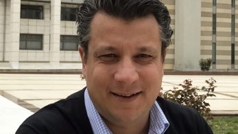 Κορωνοϊός-Δερμιτζάκης: Φύγαμε από τη σταθερότητα