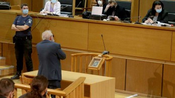 Δίκη Χρυσής Αυγής: Τον πατέρα του έφερε στο δικαστήριο για μάρτυρα ο Μπαρμπαρούσης
