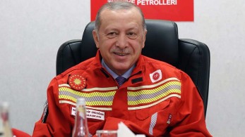 Προκλητικό σόου Ερντογάν πάνω στο γεωτρύπανο Φατίχ και απειλές κατά της Ευρώπης