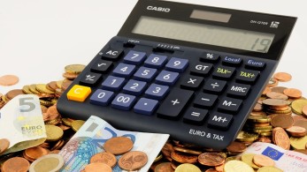 Ερχεται «ξεσκόνισμα» τραπεζικών λογαριασμών σε βάθος 10ετίας