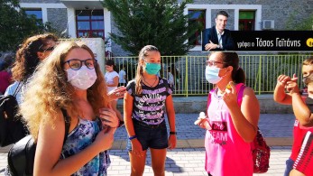 Ο λαϊκισμός του ΣΥΡΙΖΑ βρίσκει τείχος στα σχολεία