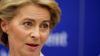 “Σπάει” την καραντίνα η Ούρσουλα φον ντερ Λάιεν