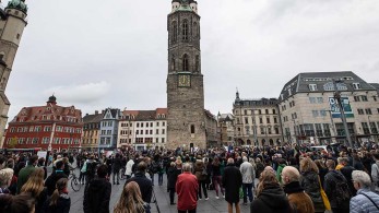 Γερμανία: Ζωγράφισαν αγκυλωτούς σταυρούς σε γκράφιτι μνήμης για τα θύματα στο Χάλε