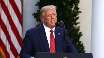 Από γκάφα σε γκάφα: Ο Τραμπ υποβίβασε σε «πρωθυπουργό» τον Μακρόν