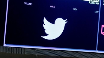 To Twitter μπλοκάρισε λογαριασμούς χρυσαυγιτών