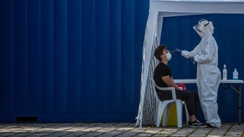 Κορωνοϊός: 487 τεστ στην πλατεια Αγίου Παντελεήμονα – 20 θετικά