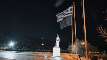Σάμος: Οι κάτοικοι προσπαθούν να επιστρέψουν σε μια κανονικότητα