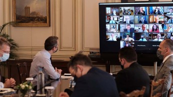 Η κυβέρνηση συνεχίζει τις μεταρρυθμίσεις