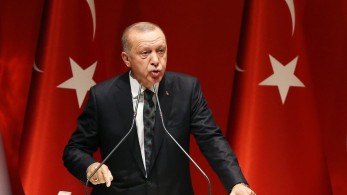 Αγκαλιά με τους ισλαμιστές ο Ερντογάν
