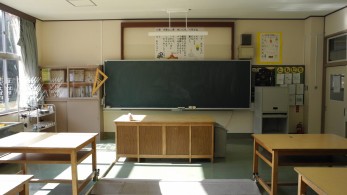 Κλείνουν σε όλη την Ελλάδα τα δημοτικά σχολεία