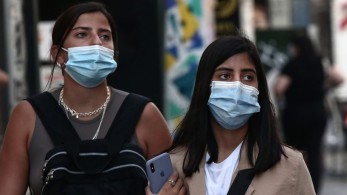 Κορωνοϊός: Πρόστιμα και αυτόφωρο σε αρνητές της μάσκας στο Σύνταγμα