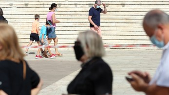 Κορωνοϊός: Προβλέψεις για έκρηξη κρουσμάτων σε Αθήνα και Θεσσαλονίκη-Τι δείχνουν τα αστικά λύματα