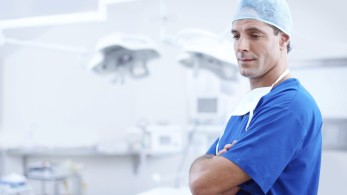 Έρευνα ΑΠΘ: Τι λένε οι επαγγελματίες υγείας για την πανδημία-Τα θετικά και τα αρνητικά