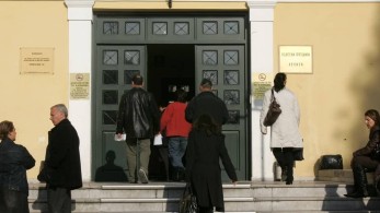 Επεισόδια στην Ευελπίδων μεταξύ χρυσαυγιτών και αντιεξουσιαστών