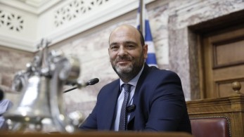 Κουκουλοφόροι έκαψαν το αυτοκίνητο του Φωτήλα