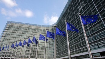 ΕΕ – κορωνοϊός: Το 2022 θα ολοκληρωθεί ο εμβολιασμός του προσωπικού