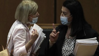 Δύο δικαστές, δύο κόσμοι