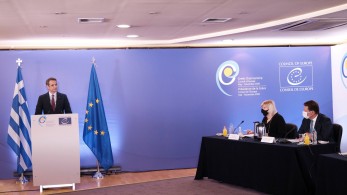 Μητσοτάκης: Να διαχειριστούμε την πανδημία χωρίς να υπονομευθούν οι θεμελιώδεις ελευθερίες