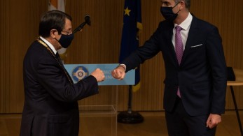 Ο δήμος Αθηναίων τίμησε τον Νίκο Αναστασιάδη με το Χρυσό Μετάλλιο Αξίας της πόλης