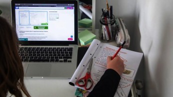 Τα fake news για την τηλεκπαίδευση