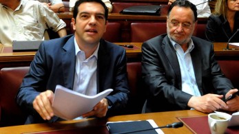 Λάβρος Λαφαζάνης κατά Τσίπρα: Ιδού σπίτια φτωχών νοικοκυριών που αρπάξατε!