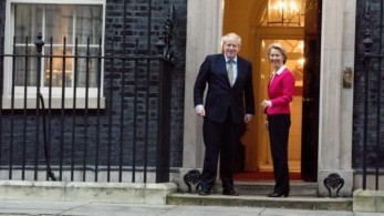 Φον ντερ Λάιεν – Μπ. Τζόνσον: Σημαντικές αποκλίσεις στις εμπορικές συνομιλίες ΕΕ-Λονδίνου