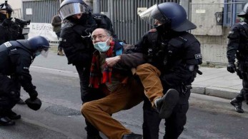 Γερμανία: Διαδηλώσεις κατά της χρήσης μάσκας και των περιοριστικών μέτρων