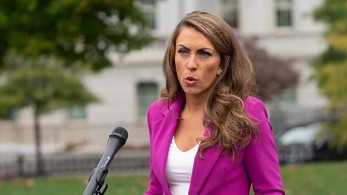 ΗΠΑ: Παραιτήθηκε η διευθύντρια επικοινωνίας του Λευκού Οίκου