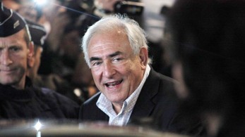 O Στρος – Καν ανοίγει το στόμα του