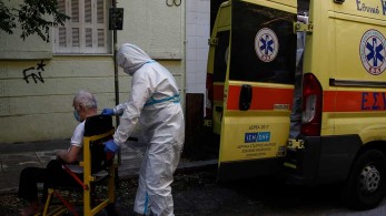 Κορονοϊός: Θετικοί 5 ηλικιωμένοι και μία εργαζόμενη σε γηροκομείο στη Νίκαια